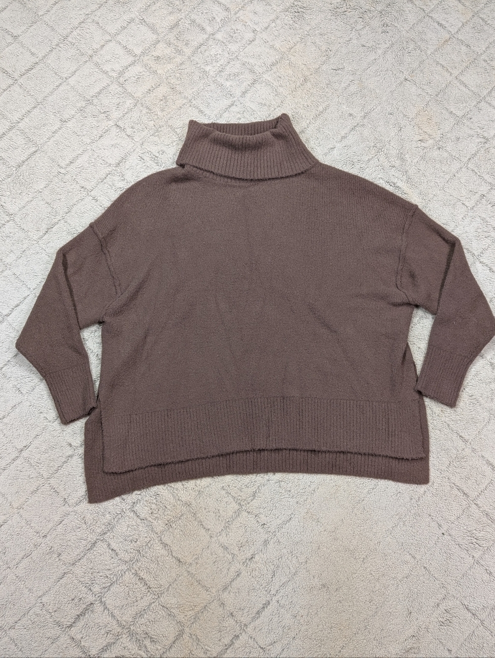 Aerie Sweater Womens L Brown Mauve Turtleneck Plush Soft Pullover Jumper NEW